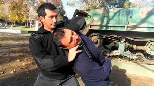 Uso y manejo del bastón policial PR 24